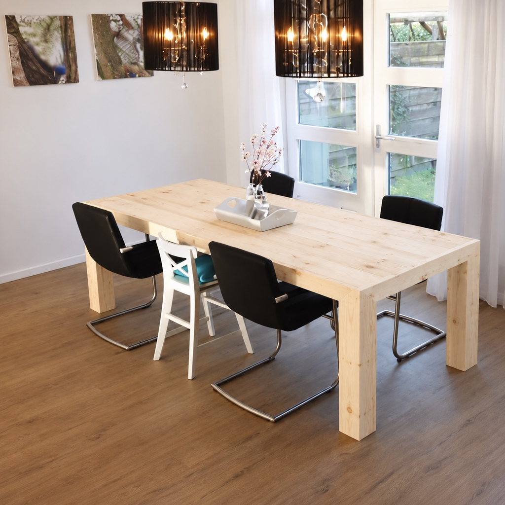 Houten tafel Milan robuust NH.webp